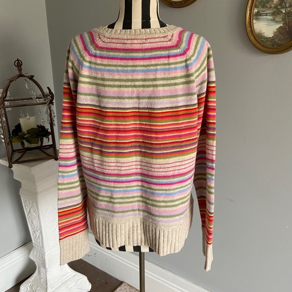 Old navy striped v neck sweater - Picture 3 of 8